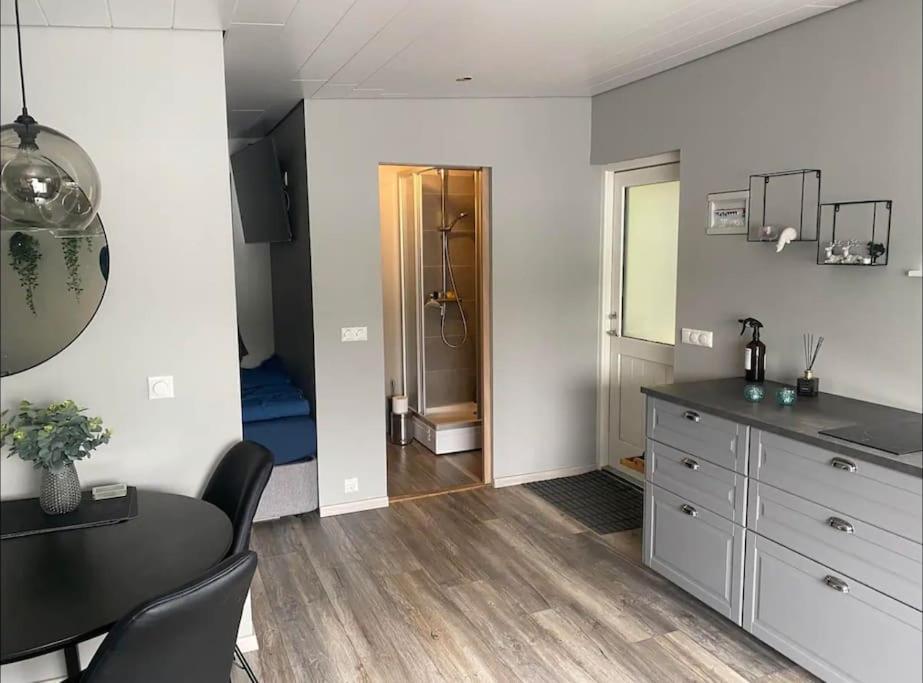 Cosy Lakeview Cabin 45 Minutes From Reykjavik موسفلسبير المظهر الخارجي الصورة